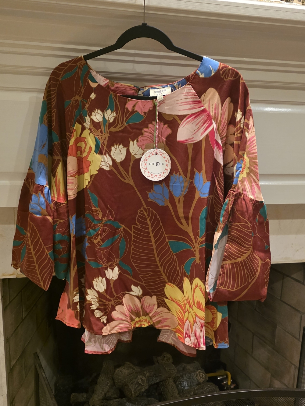 Umgee Burgundy Floral Bell-Sleeve Tunic with Multicolor Blooms